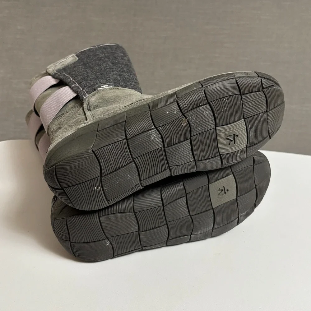 Cushe Boots 6 Gray Suede Tall Quilted Waterproof Winter Snow Comfort Outdoors‎